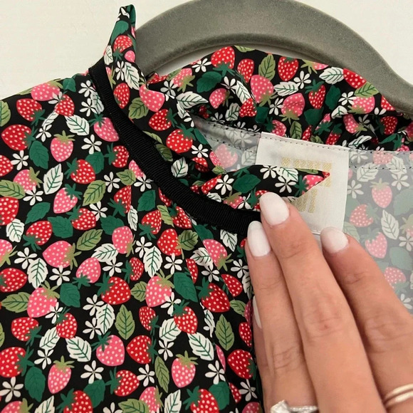 NWT Anna Sui Strawberry Print Windbreaker Jacket Blouse - Picture 10 of 10